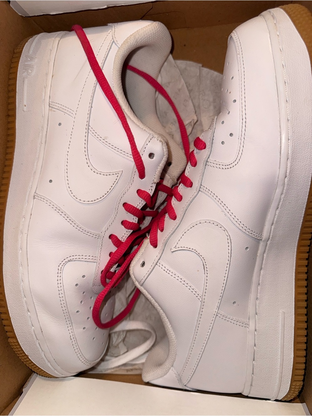 Nike White Leather Sneakers with Pink Laces